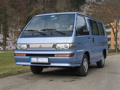 Mitsubishi L300 cargo Van | Classic japanese cars, Cargo van, Van