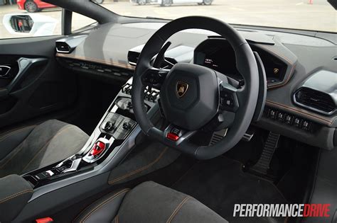 Lamborghini Huracan LP610-4 review: track test (video) | PerformanceDrive