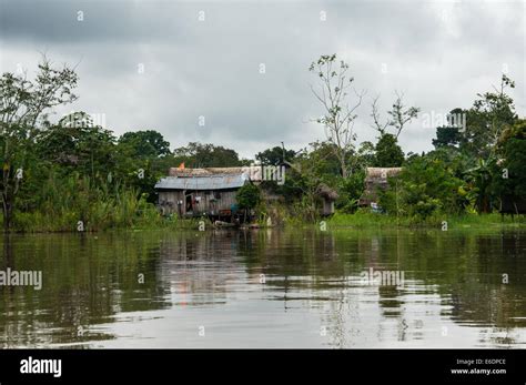 Amazon Tribes Stock Photos & Amazon Tribes Stock Images - Alamy