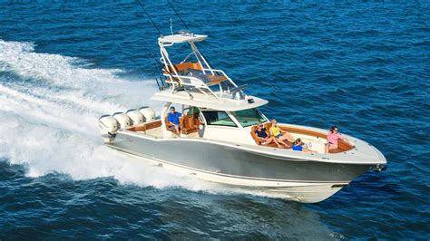 Luxury Fishing Yachts – Unparalleled Features For The Water | Scout