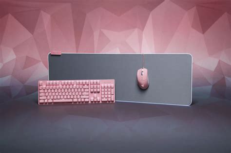 Sakura Pink Razer Laptops & Keyboards Are Out Now, And They're Badass ...