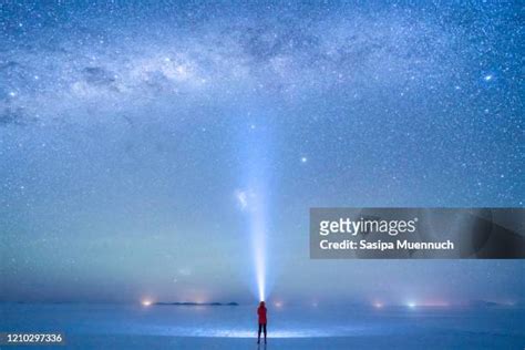 1,156 Salar De Uyuni Reflection Stock Photos, High-Res Pictures, and ...