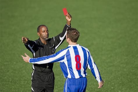 Football shock! Referees turn out to be clever people - Cosmos Magazine