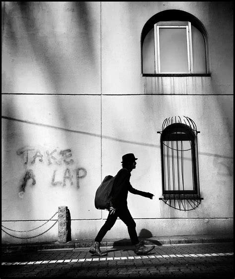 7 Tips For Stunning Black And White Street Photography On iPhone