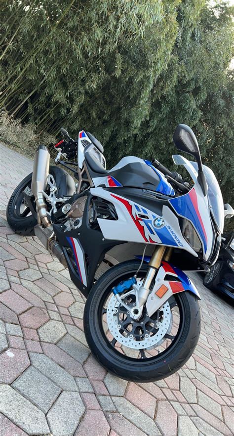 My New Baby (2022 BMW S1000RR M-Package) : r/bikers