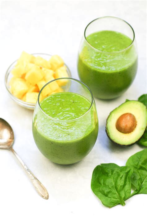 Healthy Tropical Green Smoothie Recipe for St. Patrick's Day - PrepDish.com