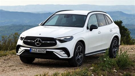 Οδηγούμε τη νέα Mercedes-Benz GLC 300 de - motorone.gr