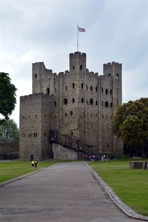 Great Castles - Gallery - Rochester Castle