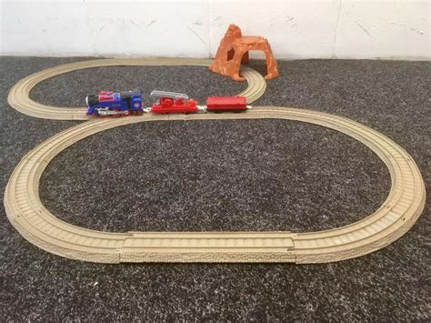 TrackMaster Figure 8 set (battery toy) - Donated