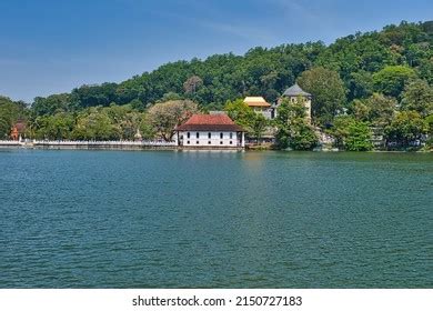 Kandy Lake Kandy Sri Lanka Asia Stock Photo 2150727183 | Shutterstock