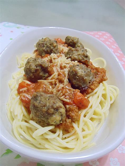 Life is colorful: Step by Step... Spaghetti Bolognese with Meatballs