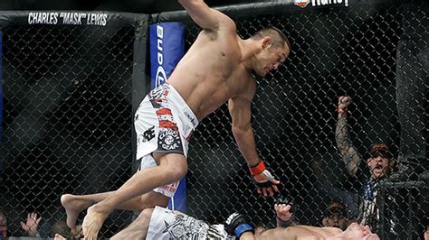 Legendary Knockouts: Dan Henderson nearly decapitates Michael Bisping ...