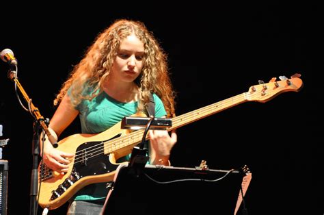 Tal Wilkenfeld Jeff Beck Bass Solo