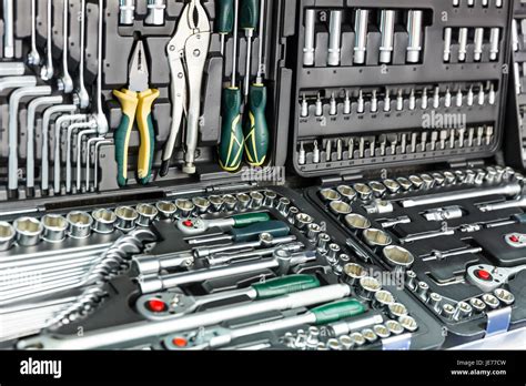 Mechanical tools hi-res stock photography and images - Alamy