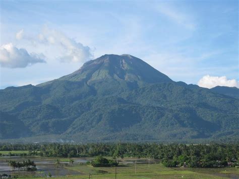 The Mighty Bulusan Volcano in Sorsogon | Travel to the Philippines