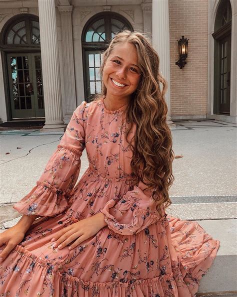 Anna🦋 on Instagram: "the meadow reveries dress has become my fav go-to ...