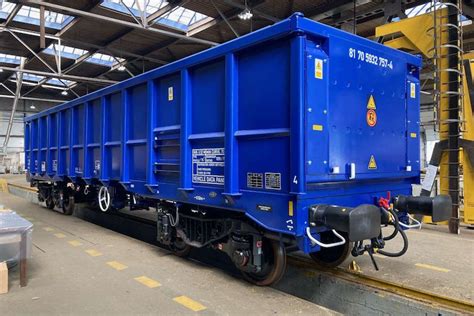 The prototype of the new JNA-X Box Wagon for freight rail transport has ...