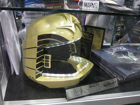 Viper pilot helmet replica, from 1978's Battlestar Galactica Battlestar ...