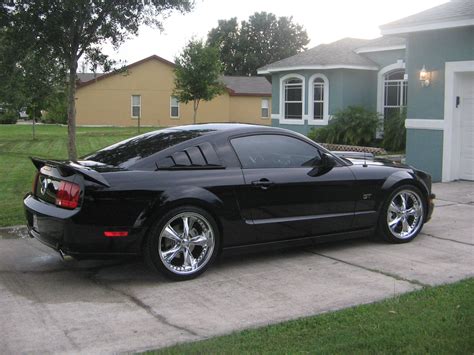 2005 Ford mustang gt wheel offset