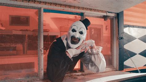 The Terrifying Allure Of Scary Movies Featuring Clowns