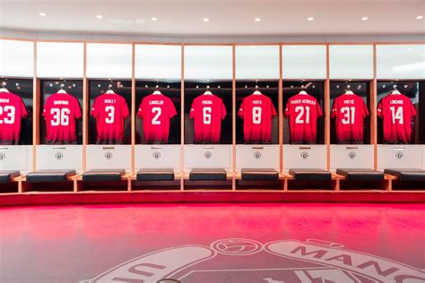 Man Utd Stadium Tour & Museum Deal : Save 20-40% Off