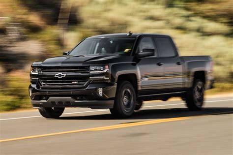 2017 Chevrolet Silverado 1500 Z71 4WD First Test Review