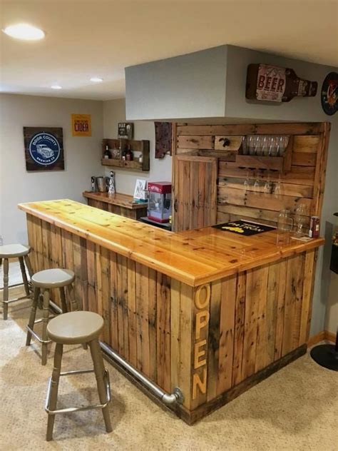 home bar #home #decoration DIY Pallet Bar Ideas #pallet | Barra de bar ...