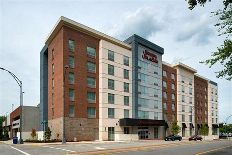 HAMPTON INN & SUITES GREENSBORO DOWNTOWN - Updated 2024 Prices & Hotel ...