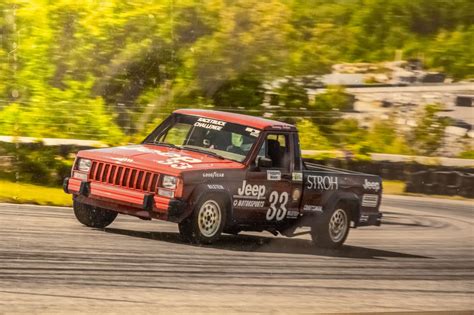 For Sale: A Championship Winning 1988 Jeep Comanche Race Truck