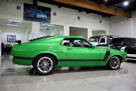 Custom 1970 Ford Mustang Fastback Boss 427 Is a Fully Restored Savage ...