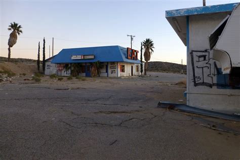 Abandoned Diner and Gas Station Nevada desert USA | Chris | Flickr