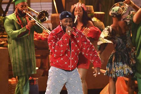 Burna Boy Brings Afrobeats to the 2024 Grammys with Medley Performance ...