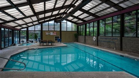 8 Oregon Hotels with Indoor Pools Kids Will Love + a Few Unique, Year ...