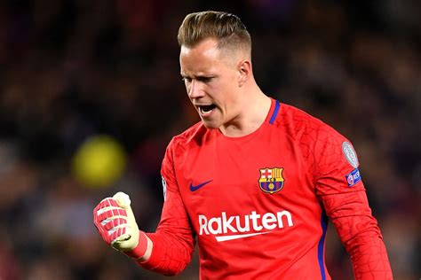 Ter Stegen anxious to renew contract with Barcelona