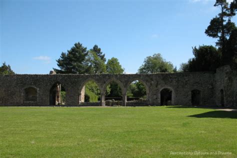 Beaulieu, England: Motor Museum, Palace House, Abbey Ruins, Gardens ...