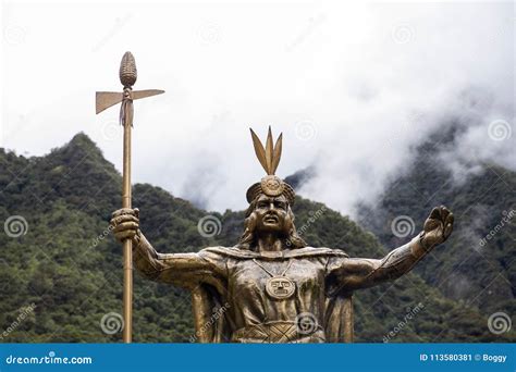 Statue of Pachacuti in Aguas Calientes, Peru Editorial Photo - Image of ...