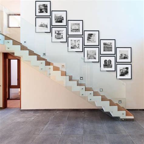 Pin by juana sitlali on Muebpersonal | Staircase wall decor, Gallery ...