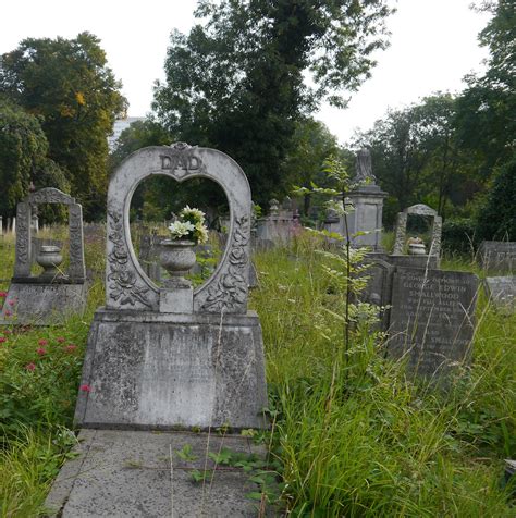 Tower Hamlets Cemetery Park | Tower Hamlets Cemetery Park, L… | Flickr