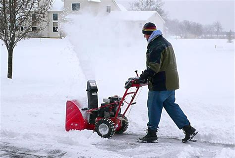 Snow Blowing: 6 Tips for Safe Use - MVS Ottawa