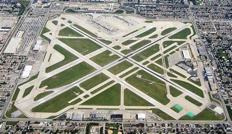 Midway International Airport - Wikipedia