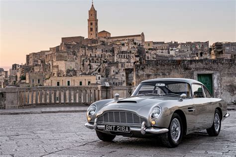 The Aston Martin DB5: The James Bond Car - ICON-ICON