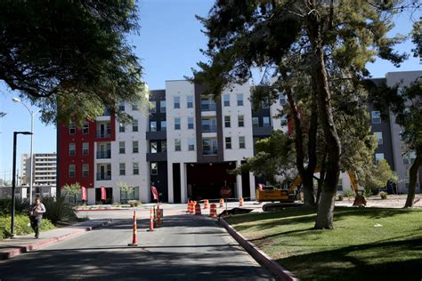 New UNLV dorms are big step toward community on campus | VIDEO | Las ...