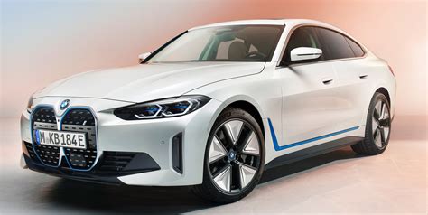 A first look at the brand new BMW i4 electric car | Electric Hunter