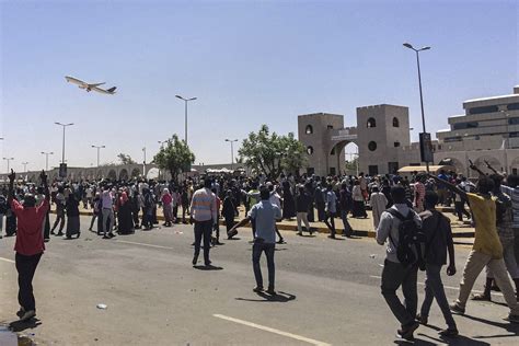 Sudanese activists say 5 killed as protests swell