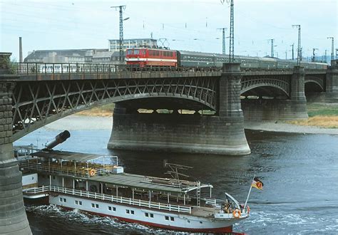 211 070 Dresden Elbe River Bridge 22.7.76 | George Woods | Flickr