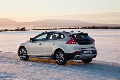 Volvo V40 Cross Country - Volvo Car Sverige AB Newsroom