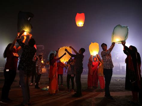 Diwali, the Hindu Festival of Lights (and Sweets), in Pictures