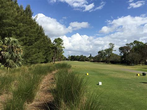 Quail Run Golf Club, Naples, Florida - Golf course information and reviews.