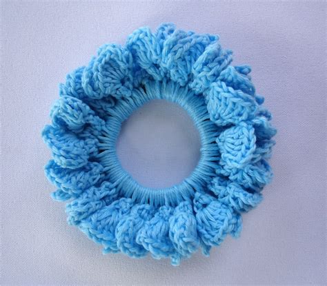 Stitch of Love: Tutorial: Crochet Hair Scrunchie