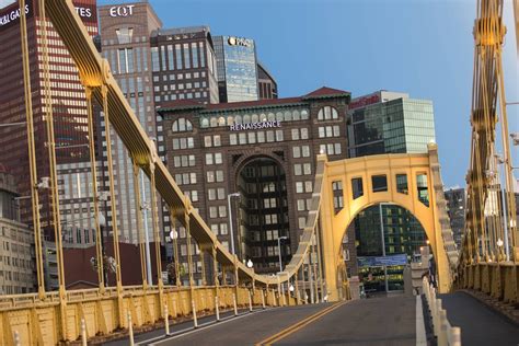 Renaissance Pittsburgh Hotel- Deluxe Pittsburgh, PA Hotels- GDS ...